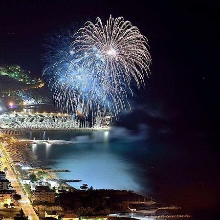 Appartamento Frontemare Marina dʼMarina dʼAndora Bagian luar foto